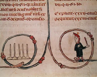 Ms 372 fol.181v Un homme jouant aux quilles, des Décrets de Gratien